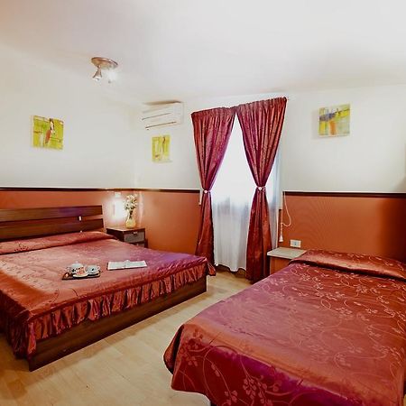 Hotel Saturnia Рим Номер фото