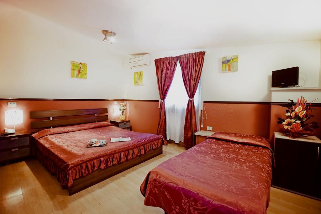 Hotel Saturnia Рим Номер фото