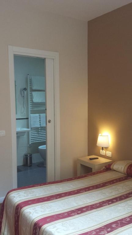 Hotel Saturnia Рим Екстер'єр фото